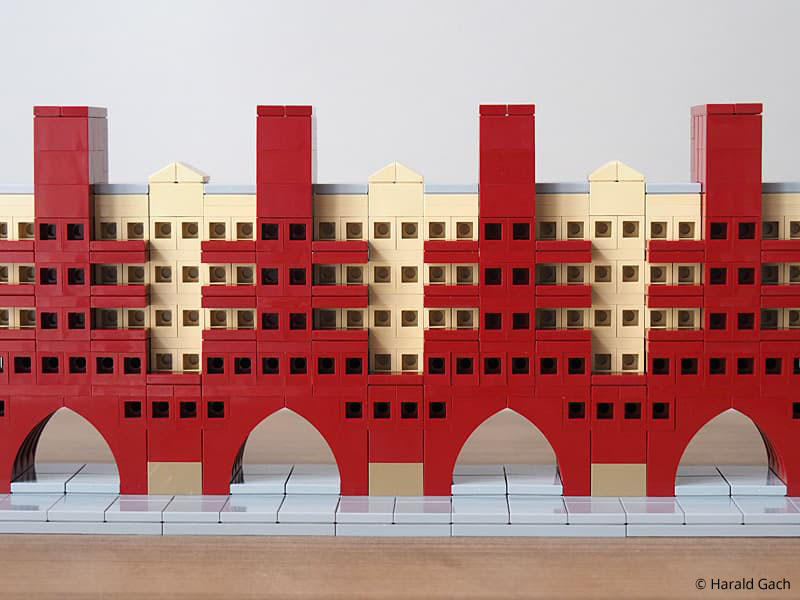 Le Karl-Marx-Hof en Lego
