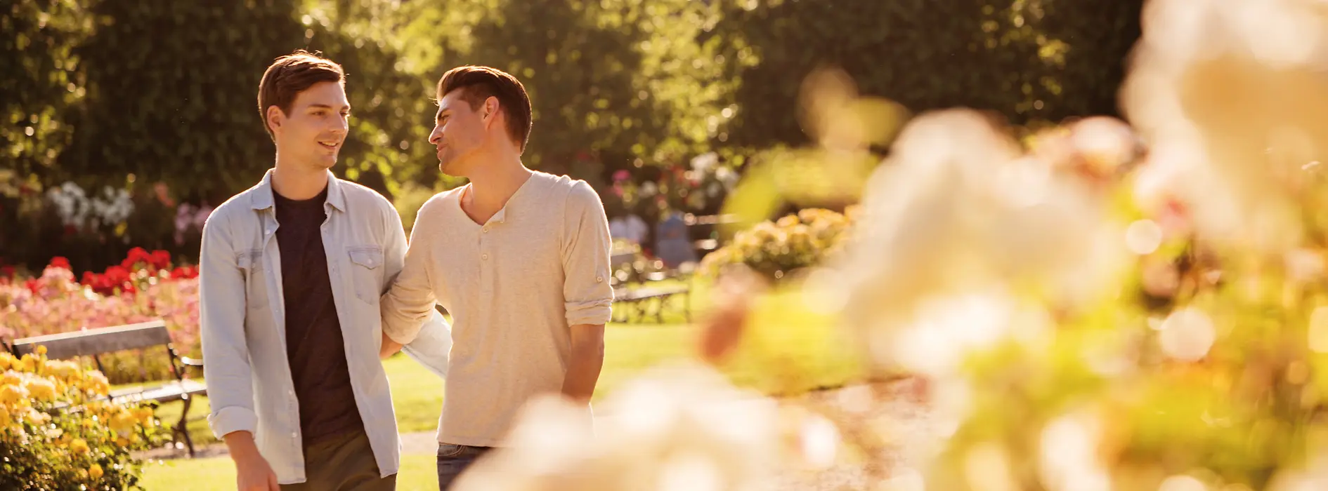 Gay couple in Schönbrunn Palace Park