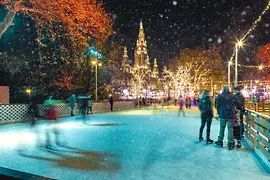 Patinaj în faţa Primăriei 
