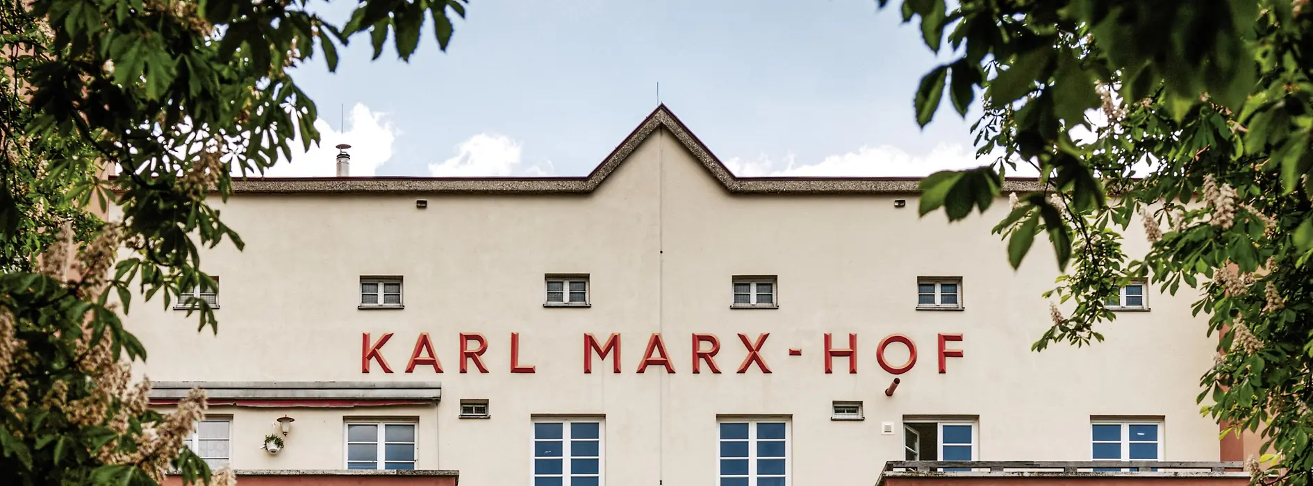 Karl Marx Hof, exterior view