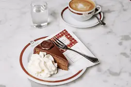 Tarta Sacher en el Café Sacher