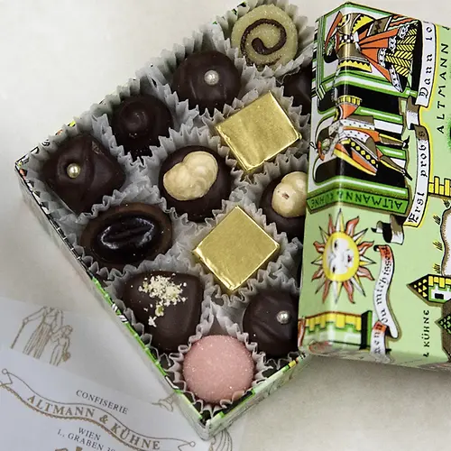 Boîte remplie de différents chocolats