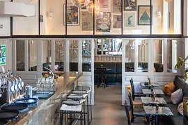 Drechsler Coffee House, interior view