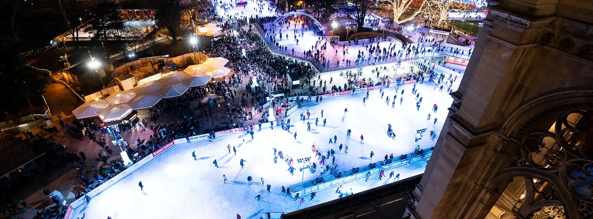 Eislaufen vor dem Rathaus 