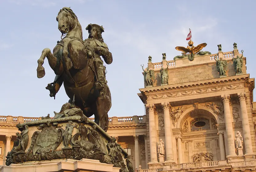 Hofburg en la Heldenplatz