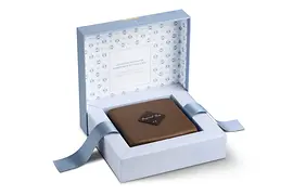 Imperial cake in a box