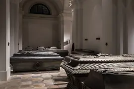 納骨堂の棺