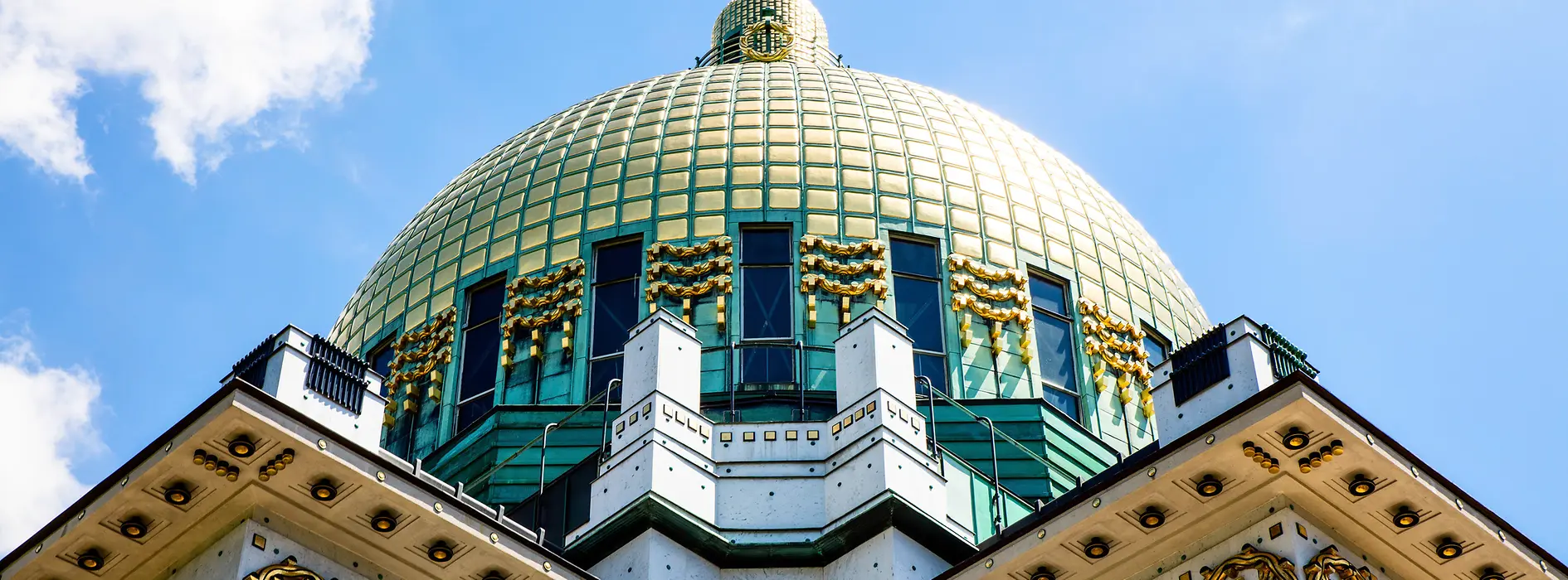 Coupole de l'église Saint-Léopold (d'après les plans d'Otto Wagner)