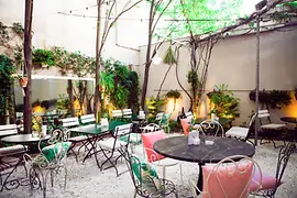 Jardin du Restaurant Motto