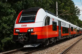 ÖBBシティジェット - 赤と白の列車