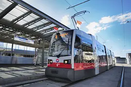 市電の新型車両 
