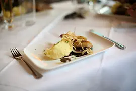 子牛のレバーのリンゴオニオンソース