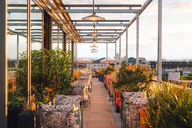 Rooftop-Bar am Dach des Hotel Hoxton, Vienna