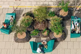 Plants and seating areas at the MuseumsQuartier Vienna