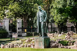 I. Ferenc József császár szobra a bécsi Burggarten parkban